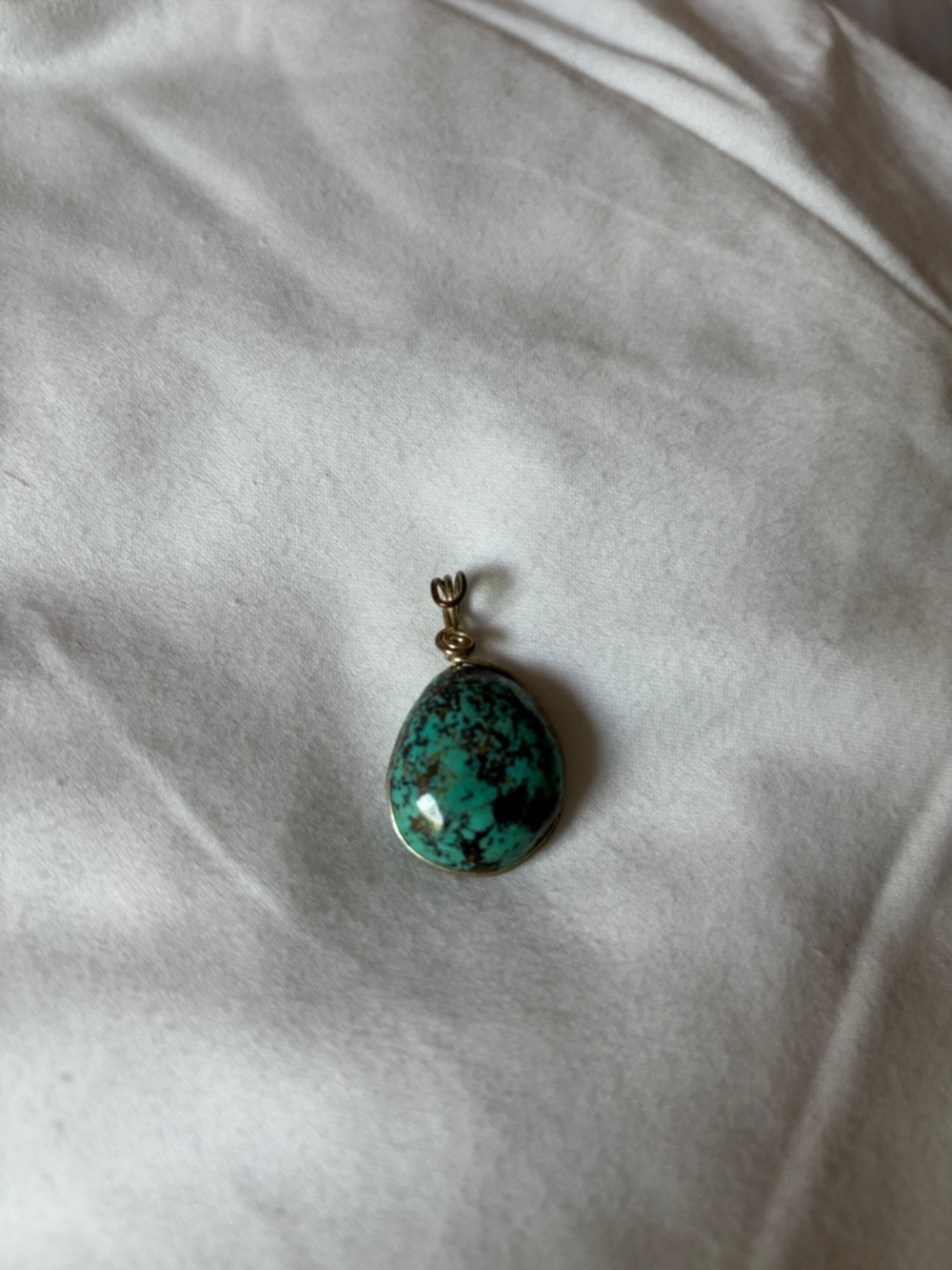 Navajo, authentic Turquoise Stone Pendant and Ring Set - Blue-Green Jewelry - Picture 3 of 4